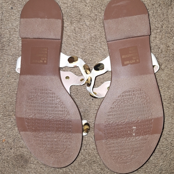 Slippers - Picture 2 of 2